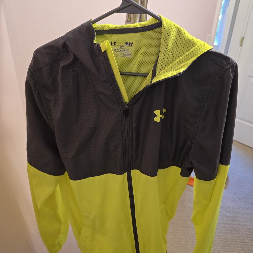 Under Armour Black and Yellow Windbreaker Athletic Jacket